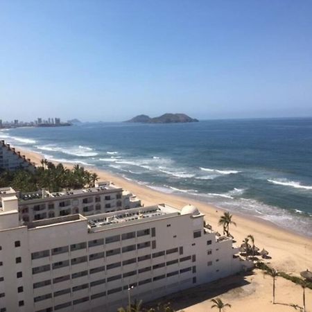 מזטלן Beautiful 3 Bedroom, Fully Furnished, On The Beach מראה חיצוני תמונה