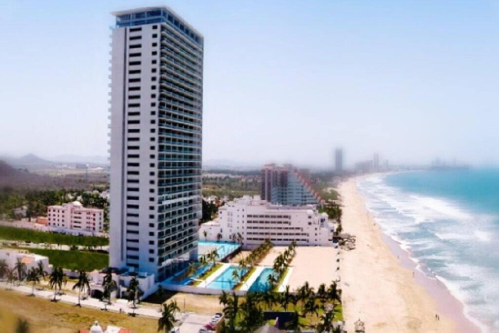 מזטלן Beautiful 3 Bedroom, Fully Furnished, On The Beach מראה חיצוני תמונה